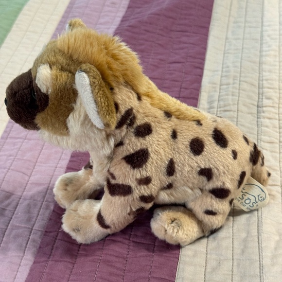 Save our space hyena plush - Picture 3 of 11